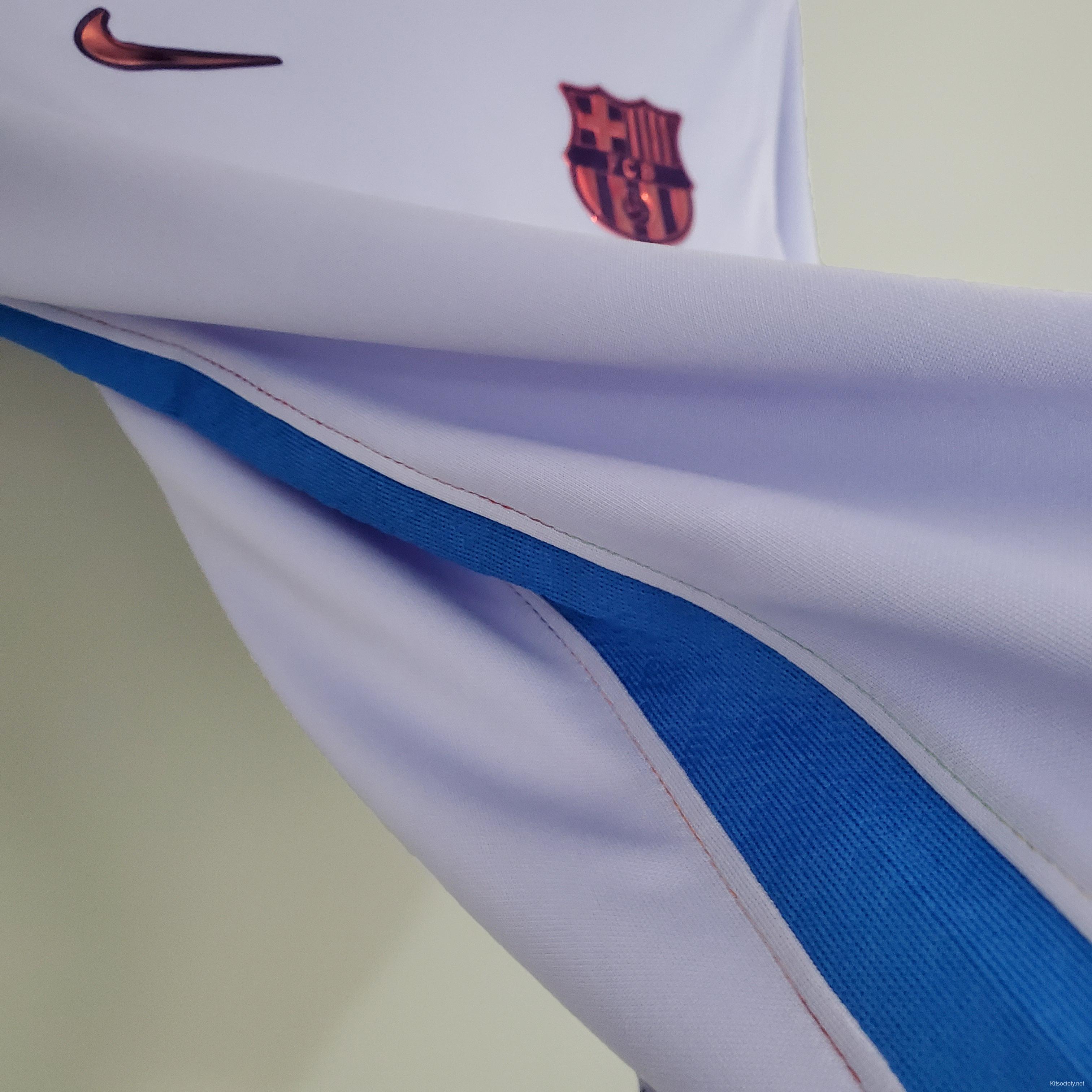 Barcelona 21/22 Away Kit – The Balmero