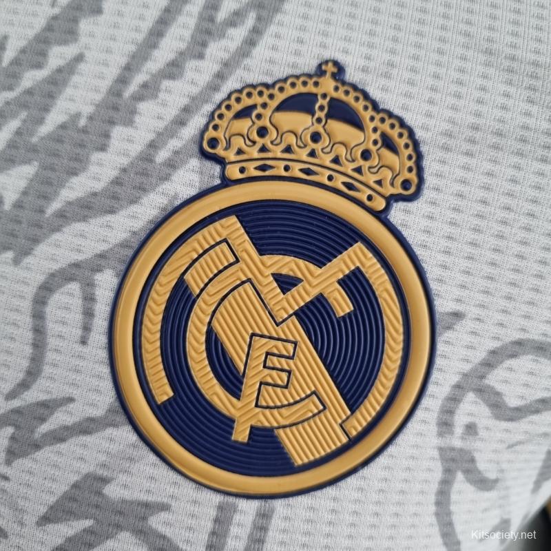 Real Madrid White Dragon Edition 22/23 – FrostyFooty